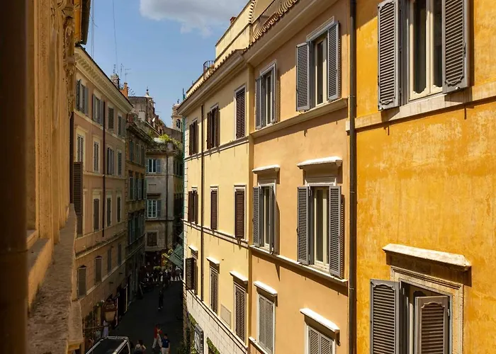 At Luxury Navona 2
