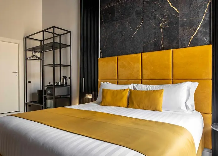 At Luxury Navona 2 4*