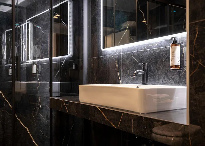 At Luxury Navona 2