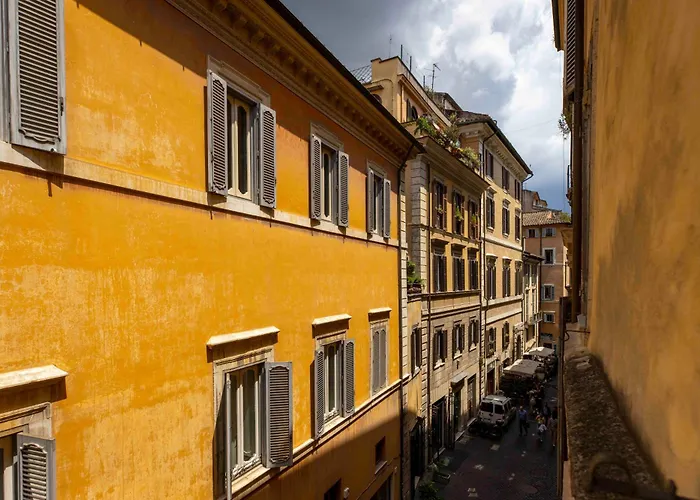 At Luxury Navona 2 4*