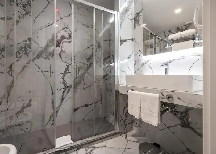 At Luxury Navona 2 Gasthof 4*