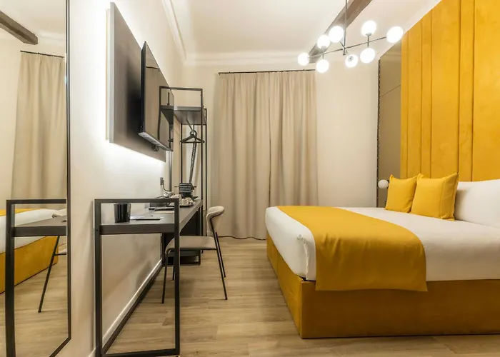 At Luxury Navona 2 4* Rom
